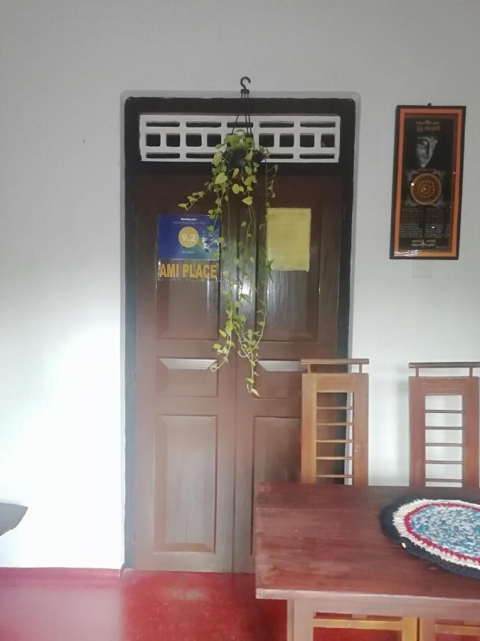 Ami Place Rooms With Kitchen Hikkaduwa Exterior photo